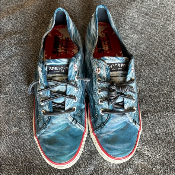 RARE blue and white Sperry Universal Studios Jaws Ltd Ed shoes size 9M - Picture 2 of 8